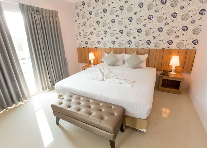 The Bedroom Ladprao 101 - Sha Hotel 4*